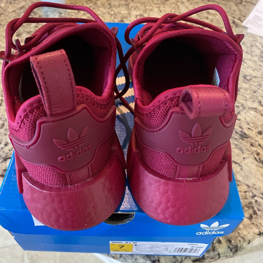 Adidas NMD R1 - Picture 4 of 7